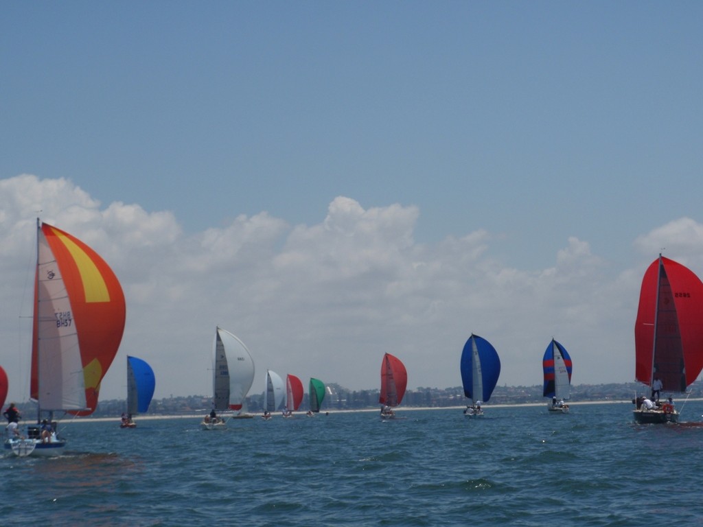 Coaxing every bit out of the kite in the final race - Endeavour Australian National and NSW State Championships   © Wai Lee